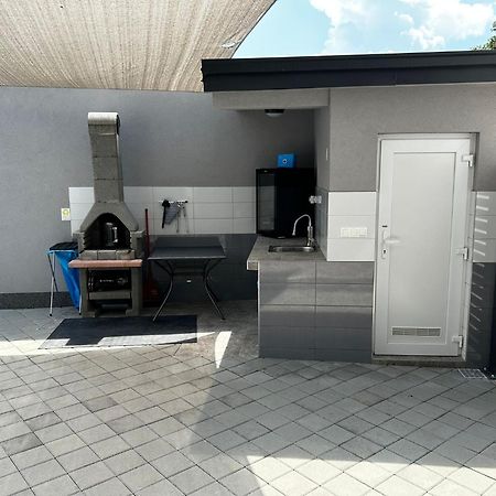 Apartmani Jedro Šilo Exteriör bild