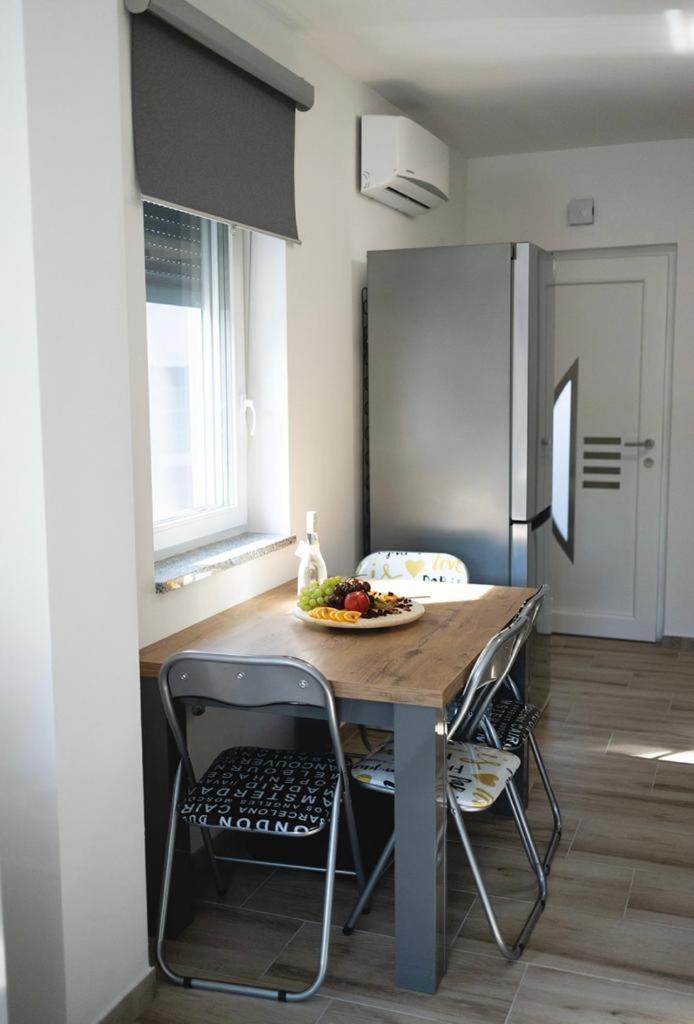 Apartmani Jedro Šilo Exteriör bild