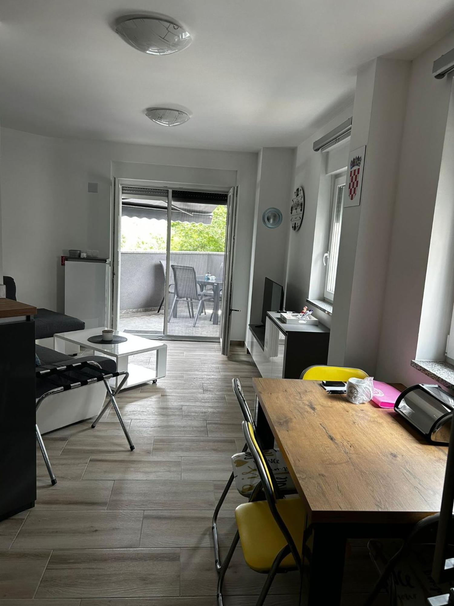 Apartmani Jedro Šilo Exteriör bild